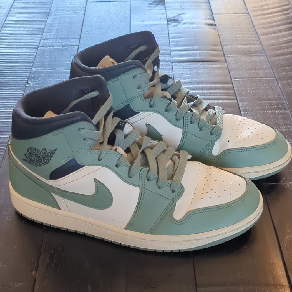Jordan 1 Mid Sail/Anthracite/Jade Smoke